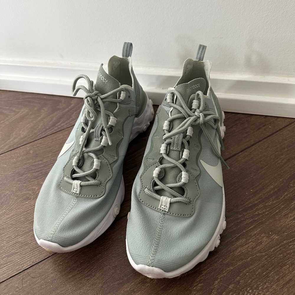 Nike react teal running shoes